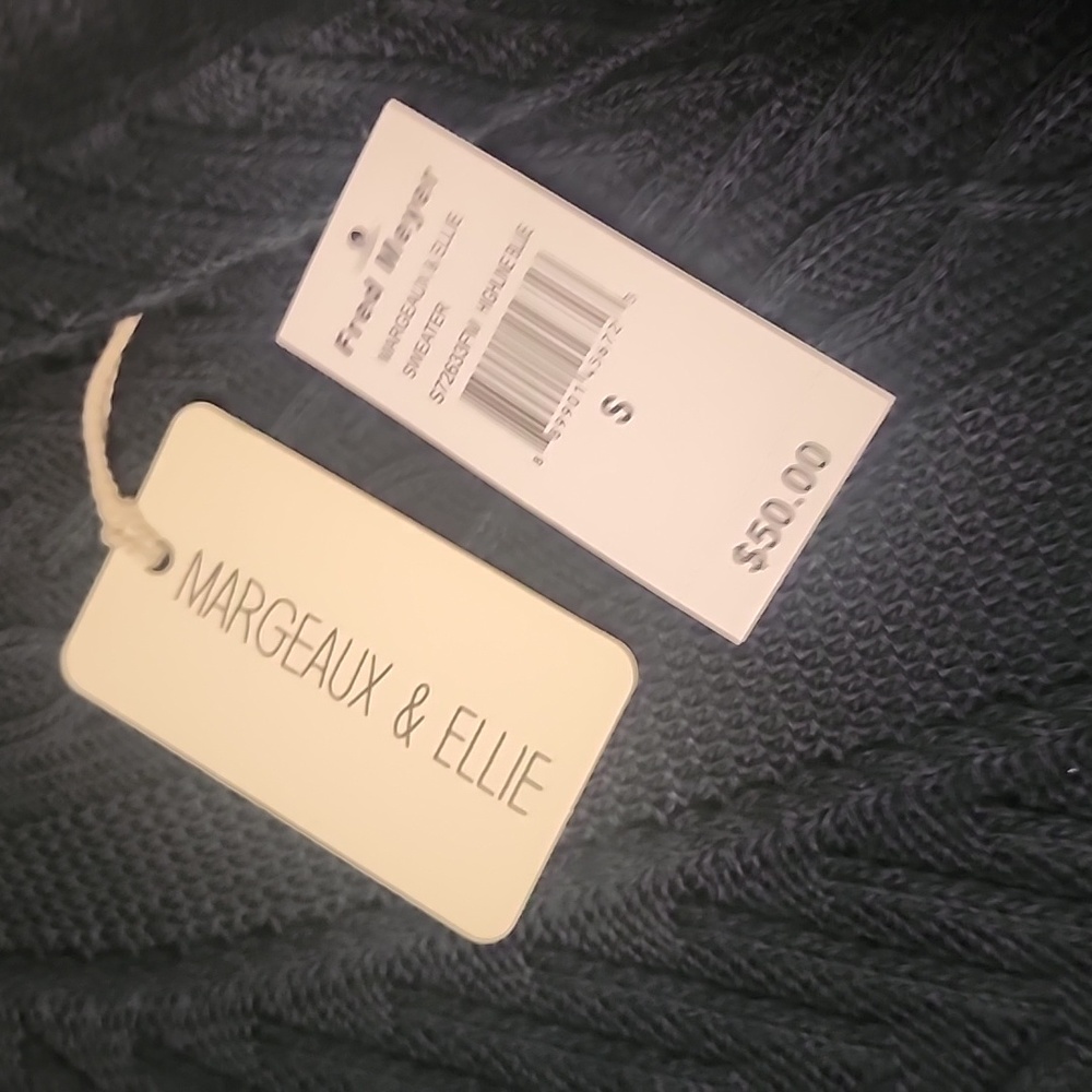 Lightweight 3/4 sleeve top - Picture 3 of 4